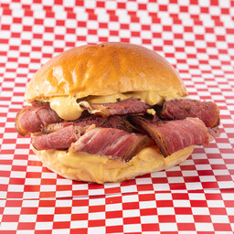 Crea Pastrami Bun